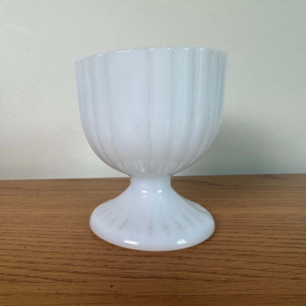 Vintage‎ White Milk Glass Ribbed Pedestal Compote Bowl Vase